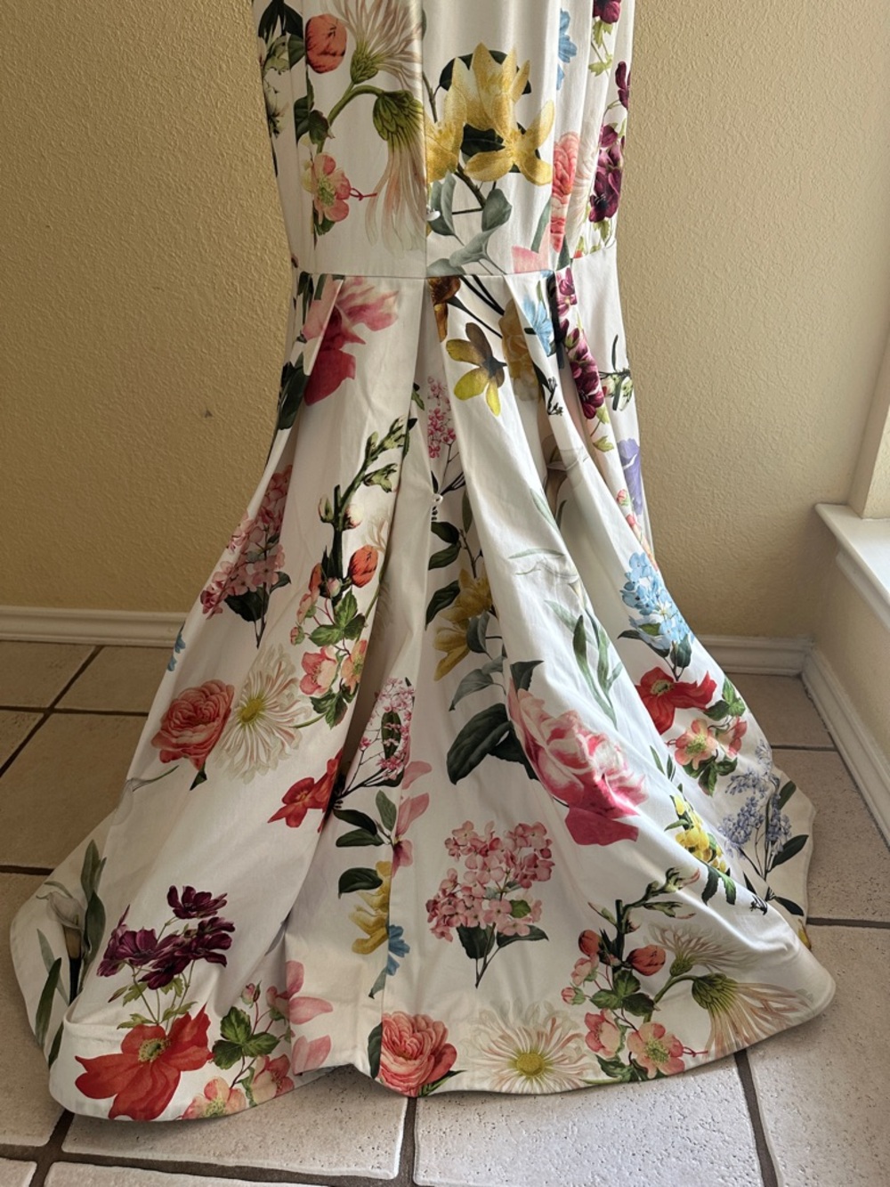 Mestiza New York Gloria Floral Off the Shoulder Mermaid Gown - Picture 12 of 16